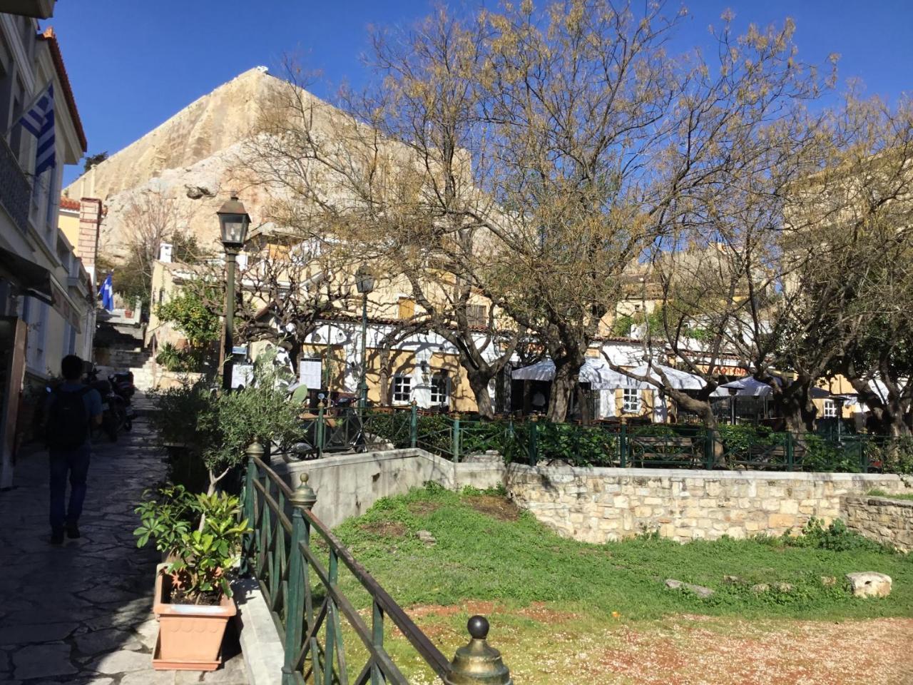 Athens-Plaka, Peter'S Beautiful Apartment In Temple Of Zeus Exterior photo
